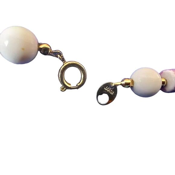 VTG Chunky Marbleized Pastel Painted Ceramic Statement Necklace l Length: 27" - Picture 3 of 11